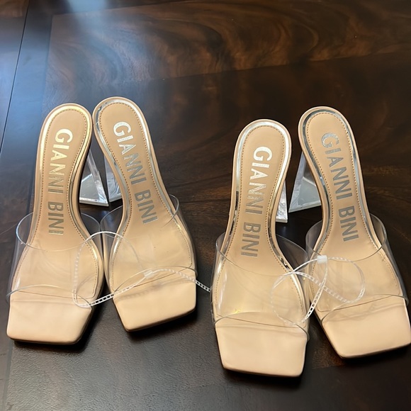 Gianni Bini
Caylor Clear Square Toe Sandals - Picture 5 of 10